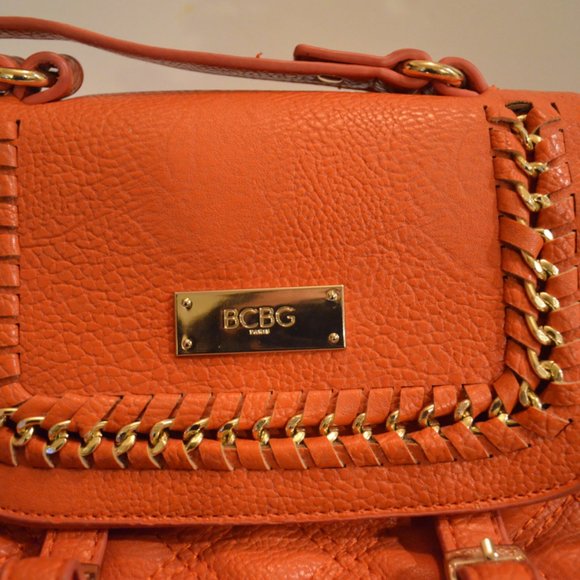 BCBG Paris Orange Gold Shoulder Crossbody Purse Small Soft Faux Leather 10.5'x8' - Picture 2 of 8